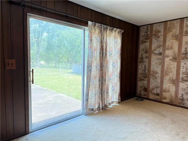 $340,000 | 13227 Bennington Avenue, Grandview, MO 64030