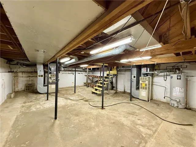 $340,000 | 13227 Bennington Avenue, Grandview, MO 64030