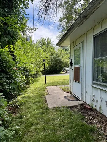 $340,000 | 13227 Bennington Avenue, Grandview, MO 64030