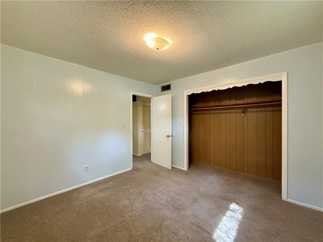 $340,000 | 13227 Bennington Avenue, Grandview, MO 64030