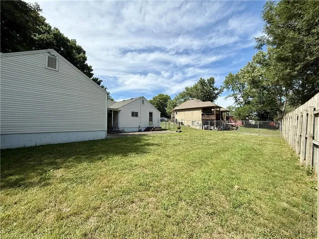 $340,000 | 13227 Bennington Avenue, Grandview, MO 64030