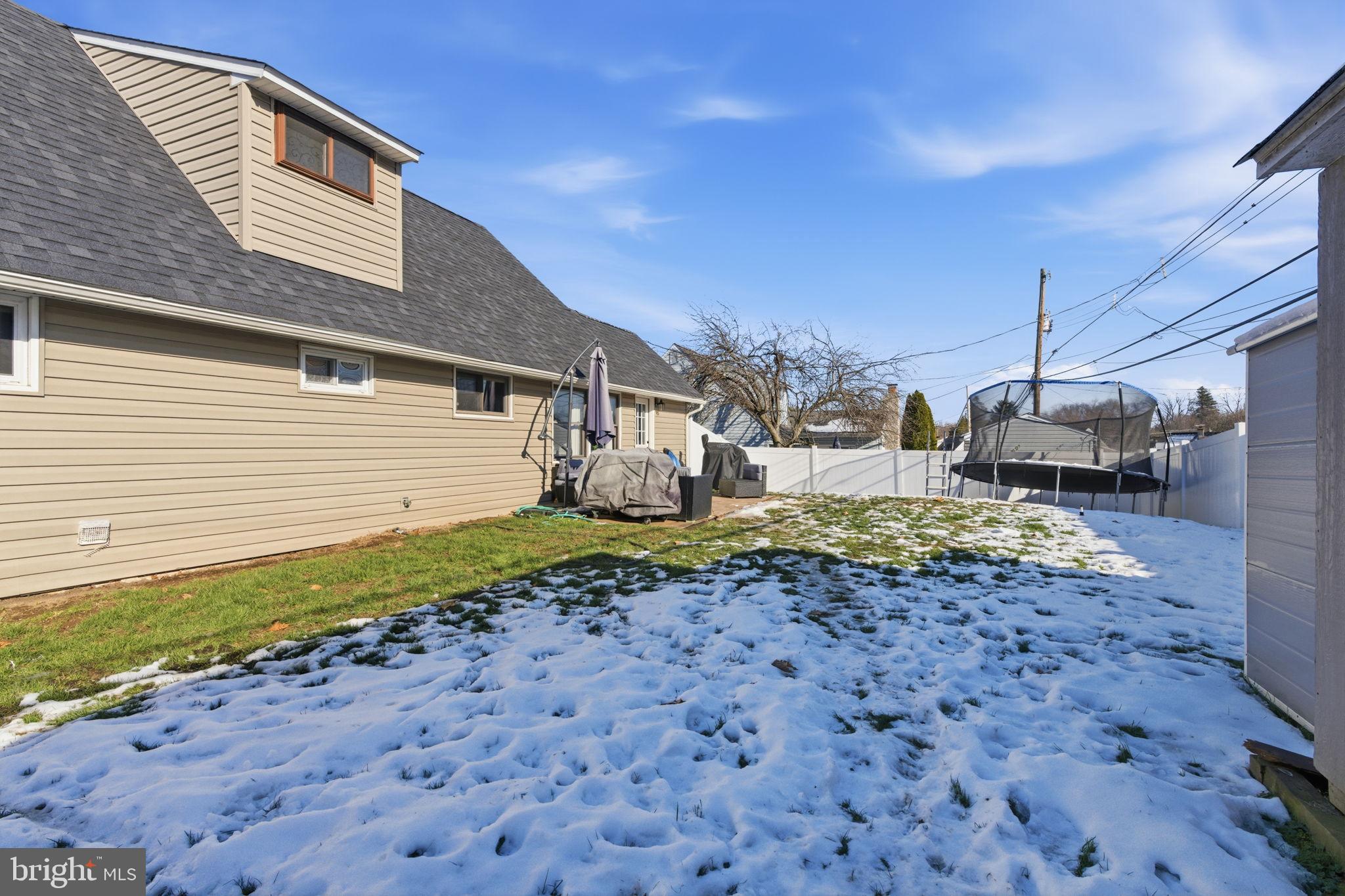 44 Cactus Road Levittown, PA 19057 - Photo 28 of 29 a view of a backyard of the house