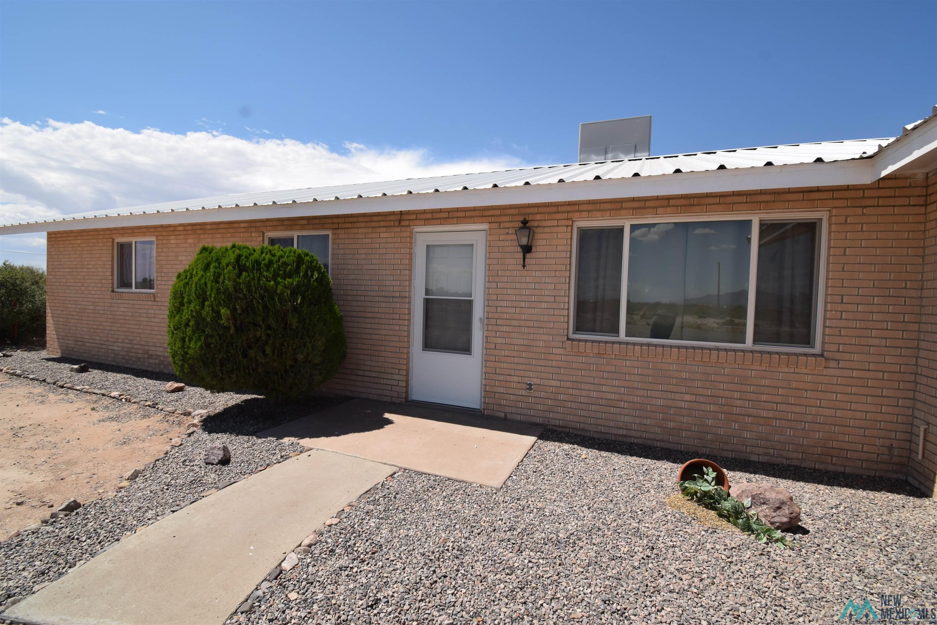 5795 Brangus Road Southeast Deming, NM 88030 - Photo 3 of 54 Gallery Image 3