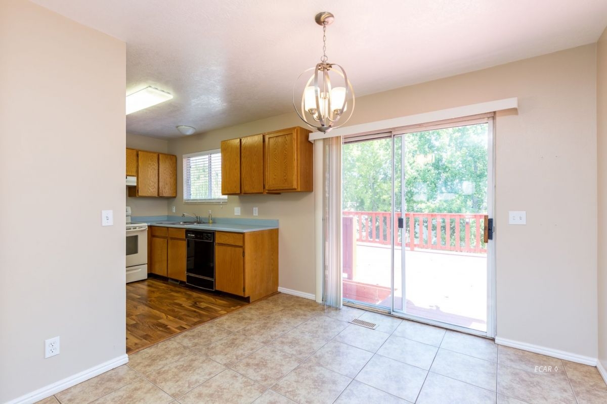 2762 Shadow Ridge Drive Elko, NV 89801 - Photo 5 of 20 Gallery Image 5
