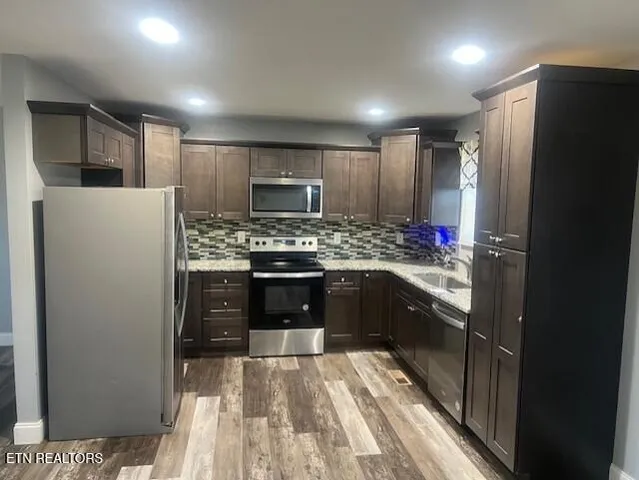 $324,900 | 525 Low Valley Road, Dandridge, TN 37725