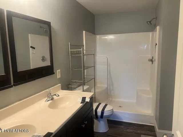 $324,900 | 525 Low Valley Road, Dandridge, TN 37725