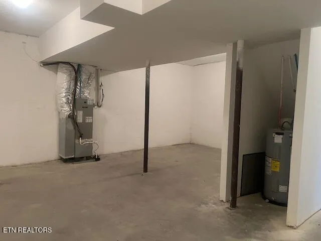 $324,900 | 525 Low Valley Road, Dandridge, TN 37725