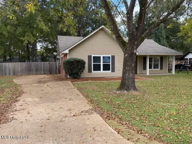 $1,950 | 529 Olympic Drive, Flowood, MS 39232