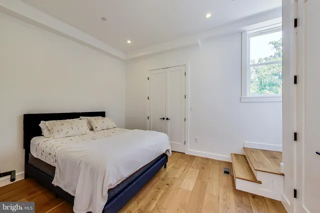 $4,750 | 25 U Street Northeast, Unit 2, Washington, DC 20002