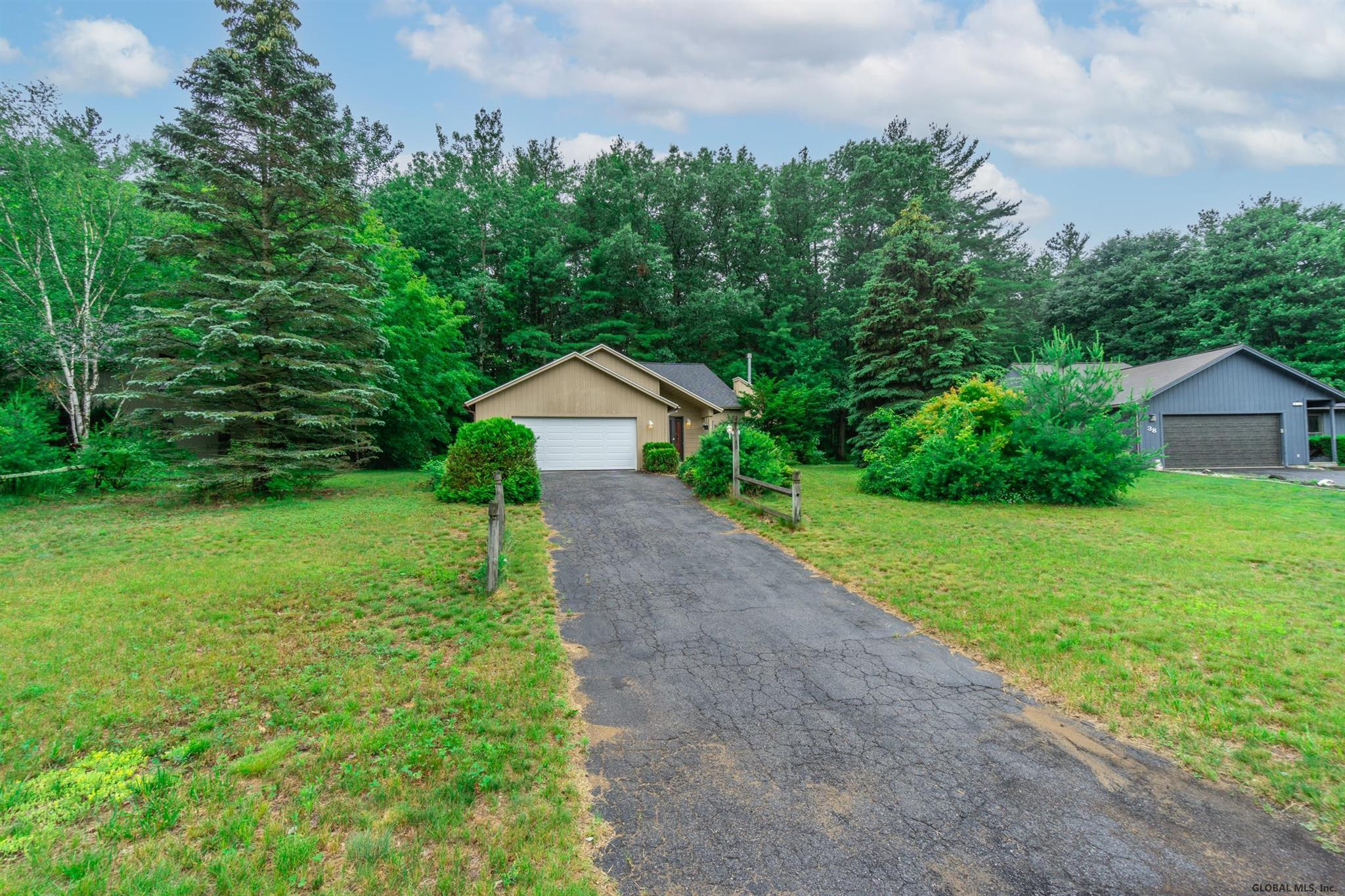 40 Meadow Rue Place Malta, NY 12020 - Photo 4 of 36 Photo 4