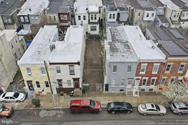 a car parked in front of building
