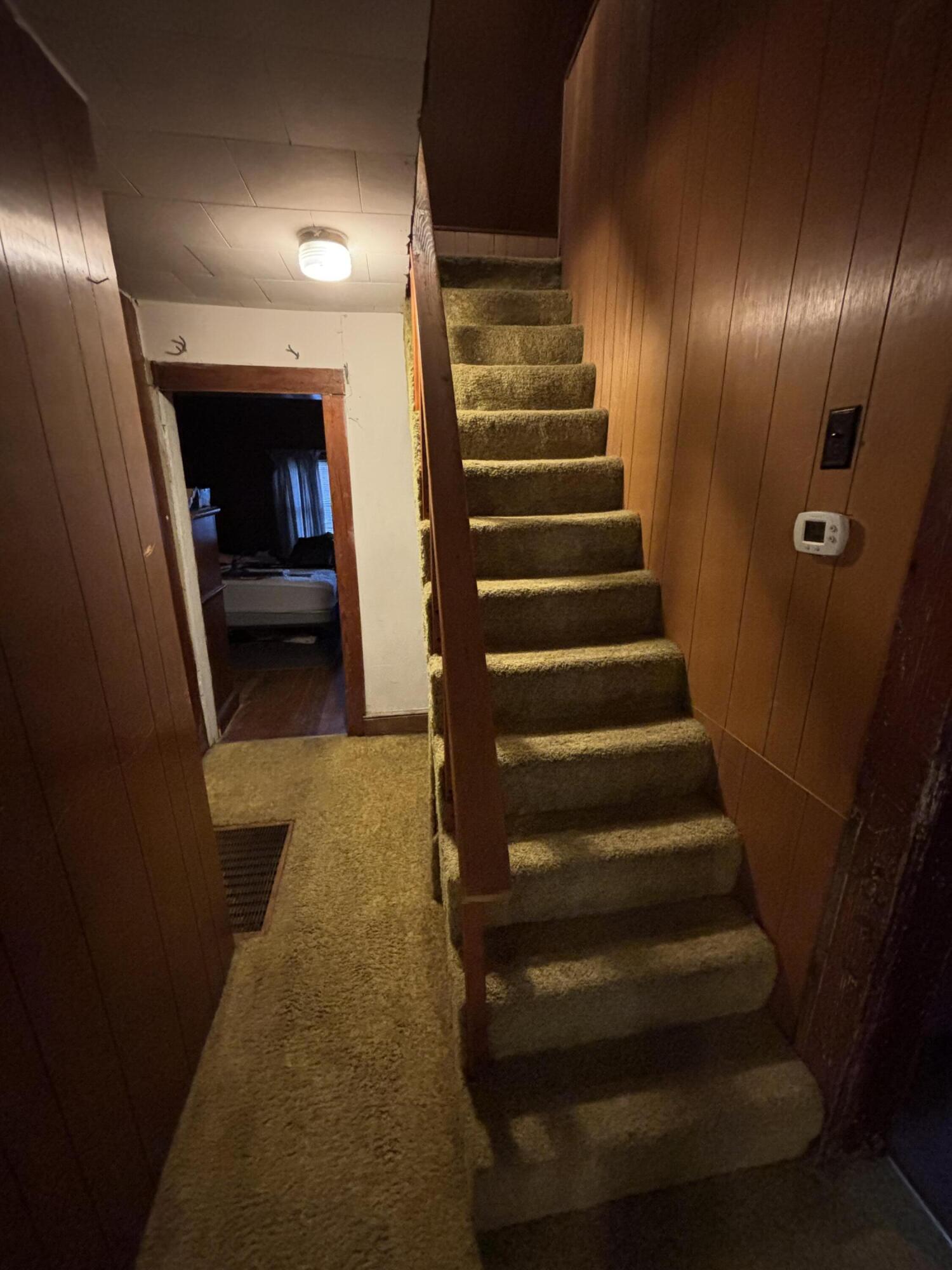 876 Dillon Street Pulaski, VA 24301 - Photo 18 of 20 a view of entryway