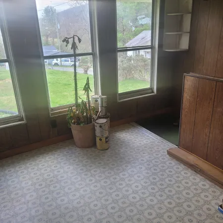 $115,000 | 876 Dillon Street, Pulaski, VA 24301