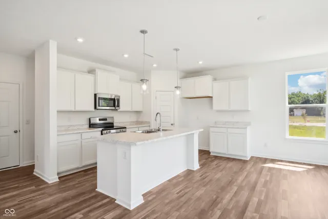 $294,999 | 2042 Black Oak Drive, Shelbyville, IN 46176