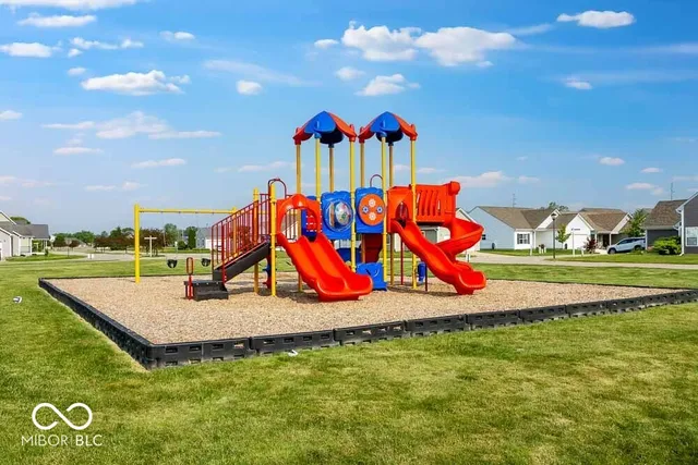 $294,999 | 2042 Black Oak Drive, Shelbyville, IN 46176