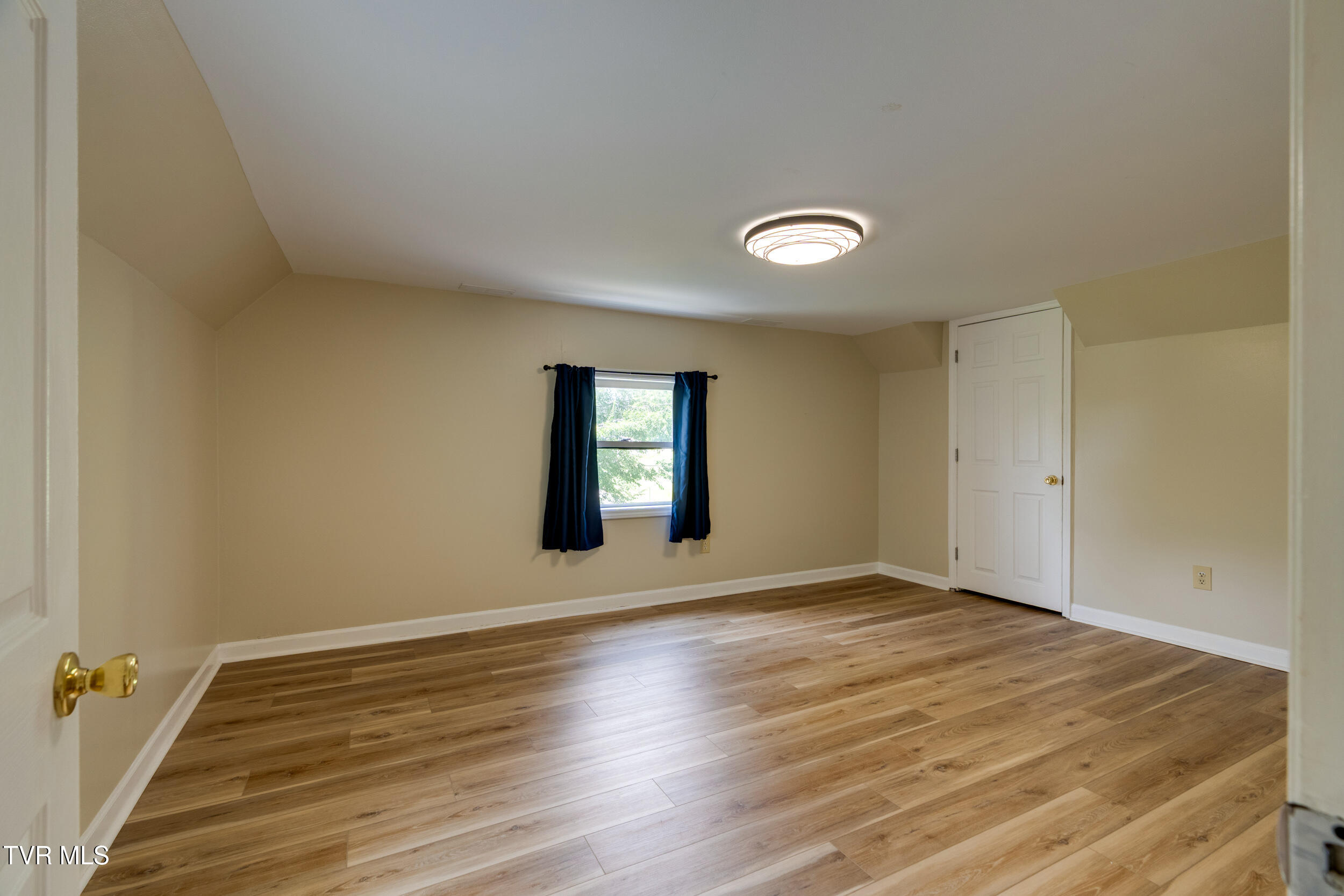 208 Buffalo Road Bluff City, TN 37618 - Photo 38 of 90 039
