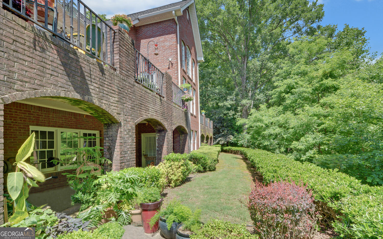 135 Winter Court Clarkesville, GA 30523 - Photo 4 of 21