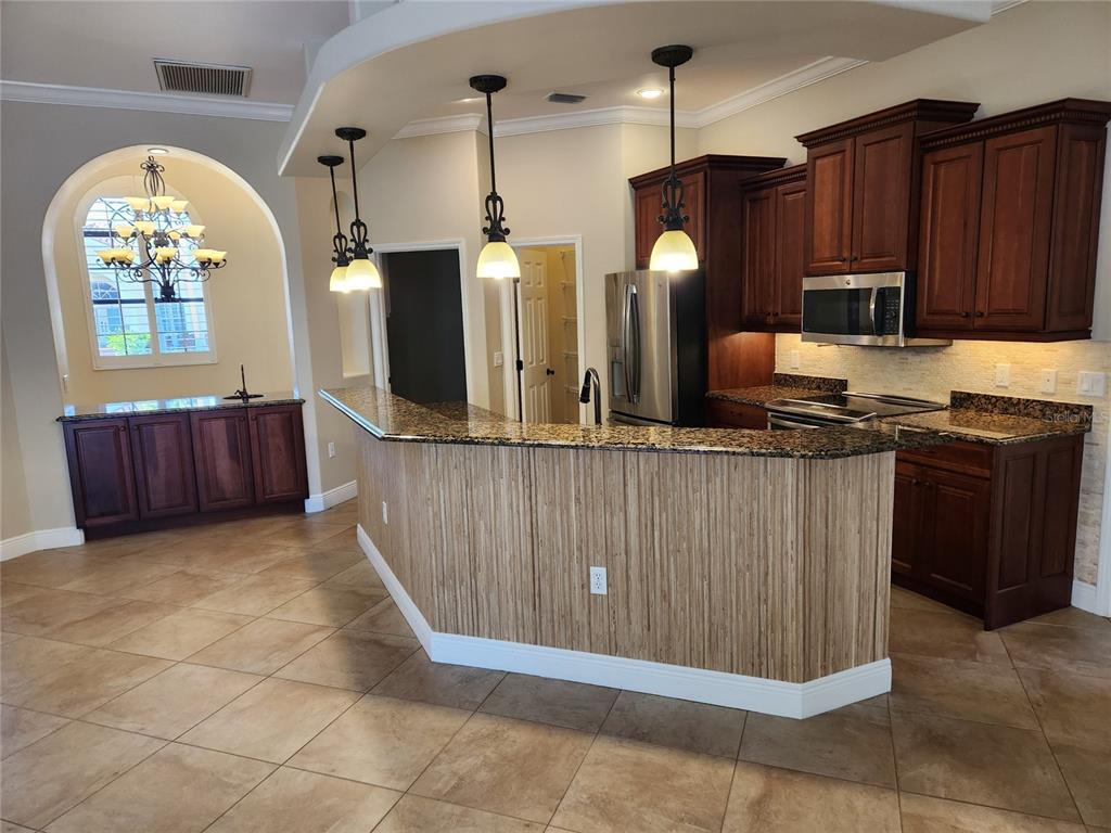 12313 Baypointe Terrace Cortez, FL 34215 - Photo 14 of 65