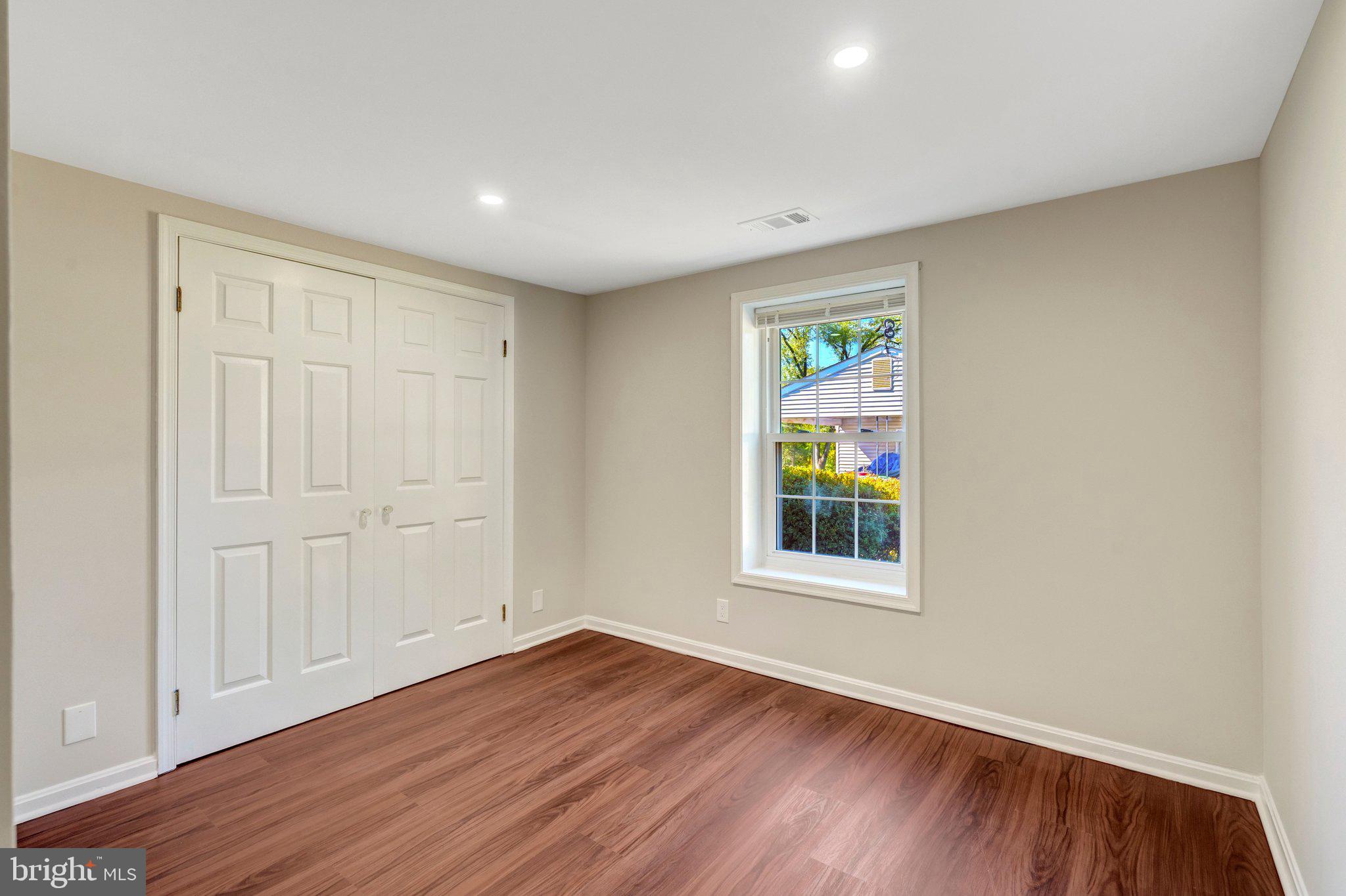 9008 Rugby Road Manassas Park, VA 20111 - Photo 28 of 39 Nook outside the bedrooms - could be an office