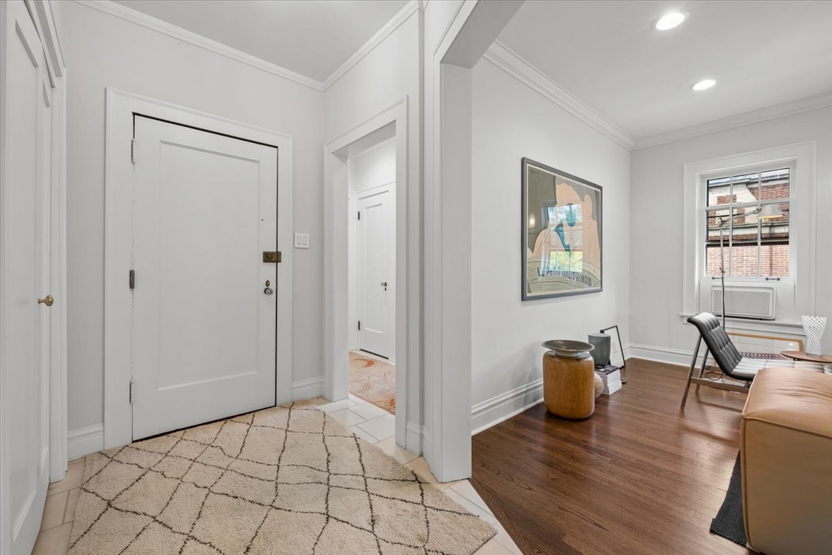 356 Ridge Avenue, Unit 53 Evanston, IL 60202 - Photo 5 of 25