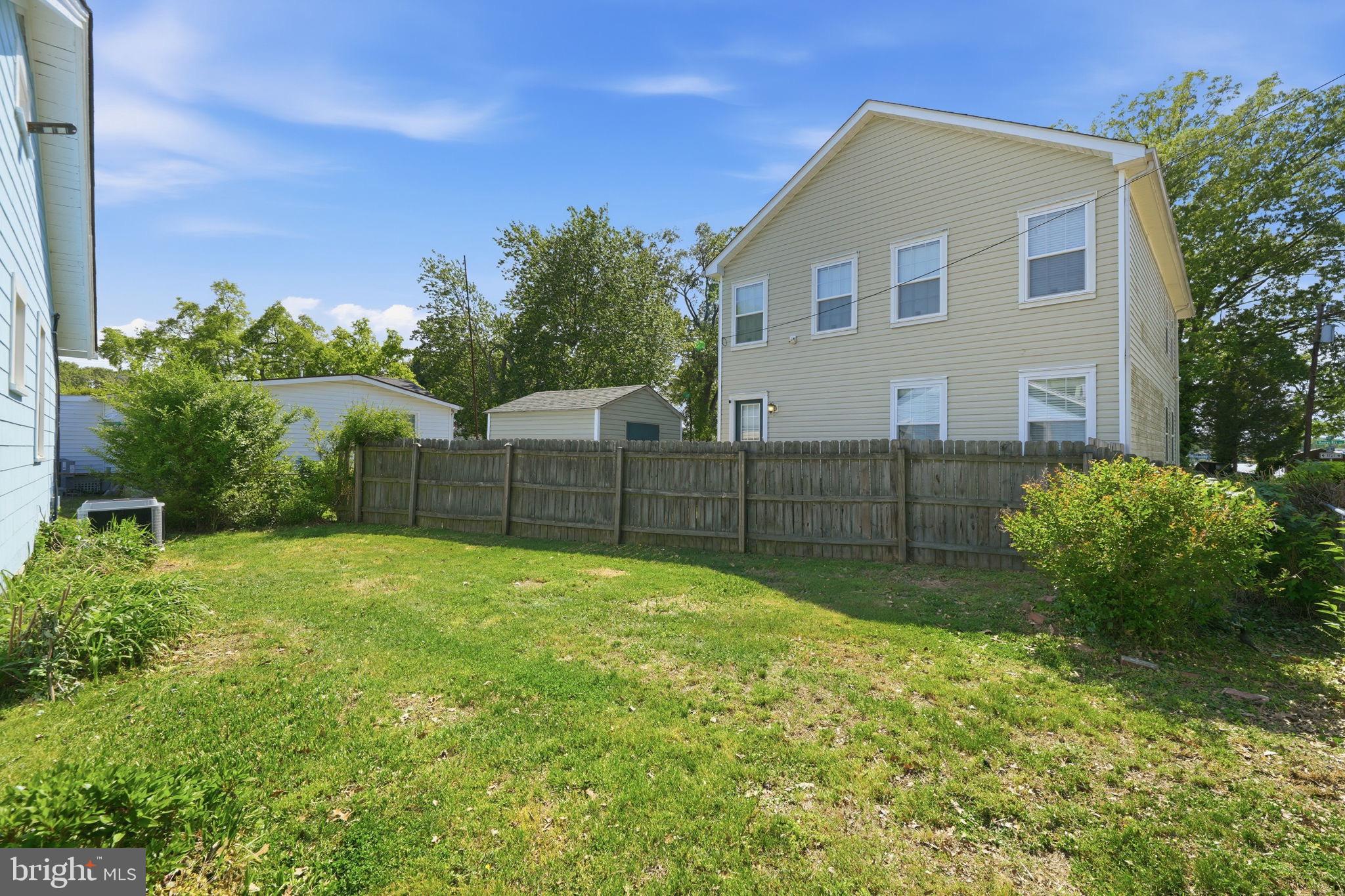312 Vernon Street Colonial Beach, VA 22443 - Photo 38 of 45 a view of a backyard