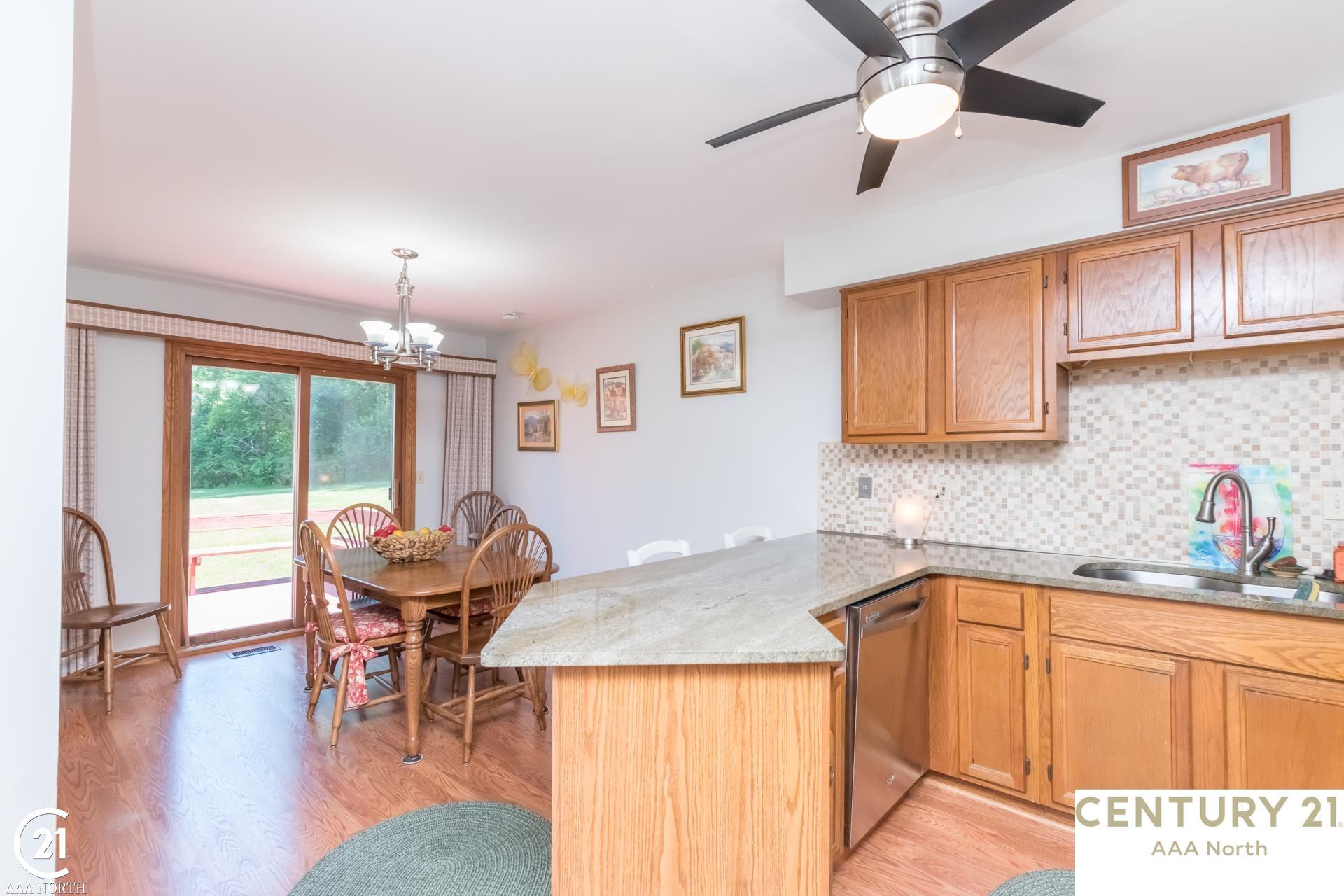 2327 Rochelle Park Drive Rochester Hills, MI 48309 - Photo 23 of 58