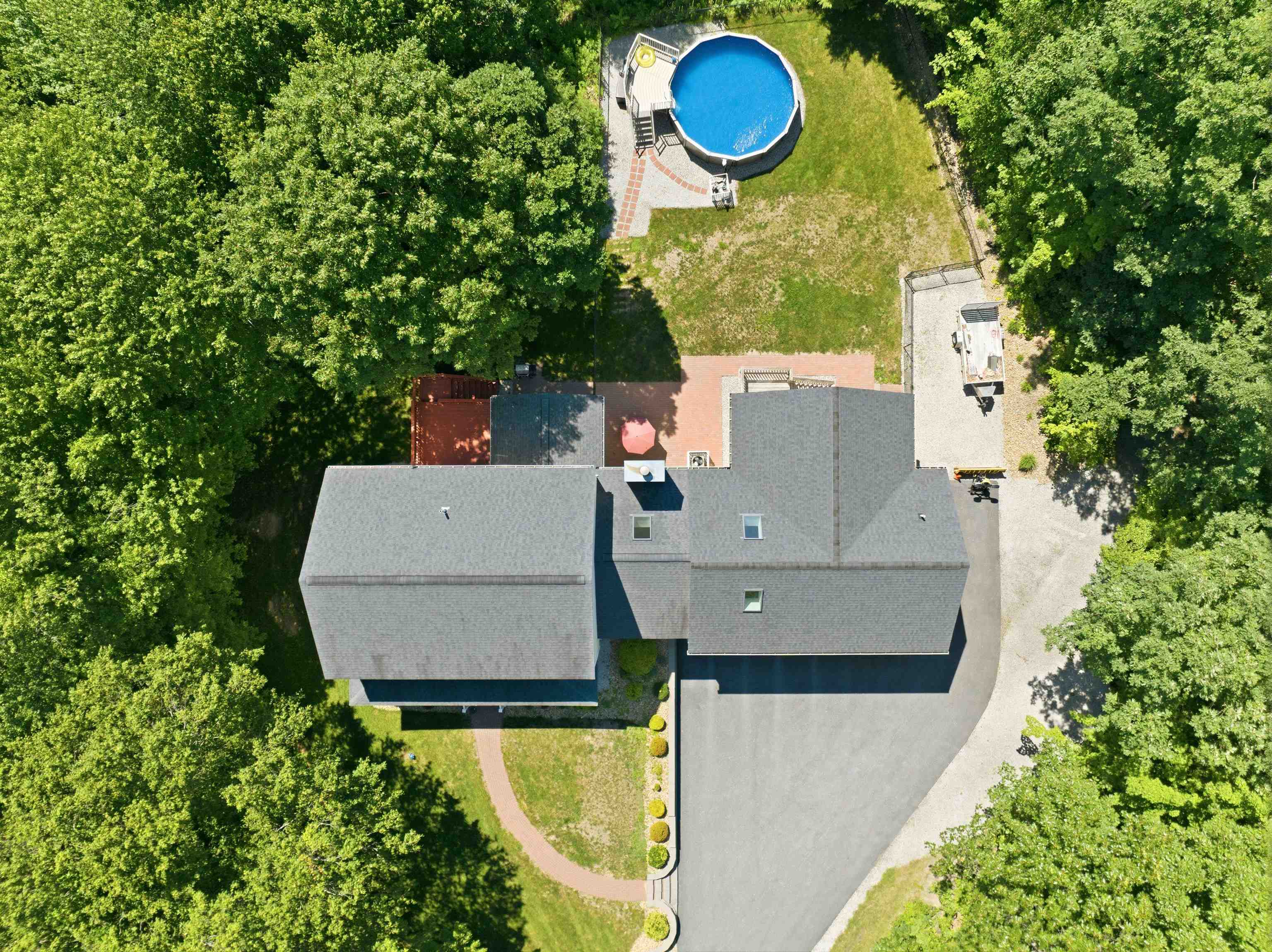 125 Walnut Hill Road Derry, NH 03038 - Photo 3 of 60