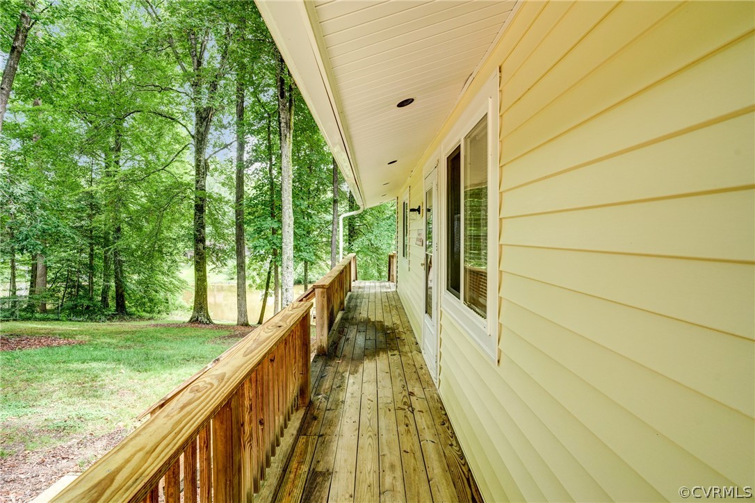5700 Lakeview Road Quinton, VA 23141 - Photo 18 of 38 Gallery Image 18