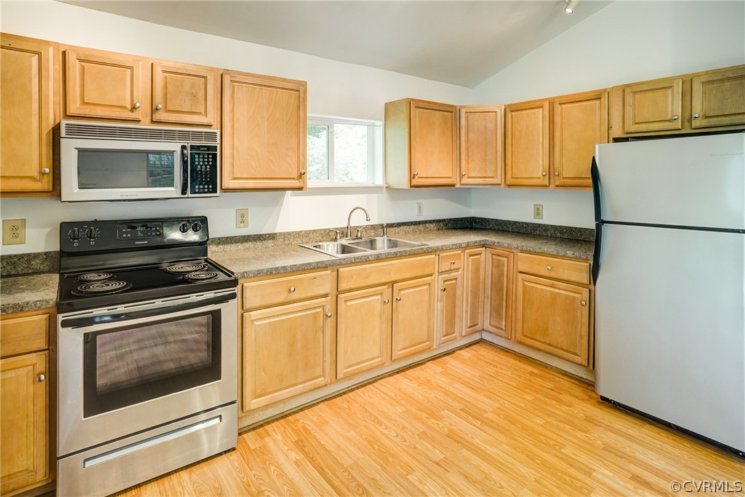 5700 Lakeview Road Quinton, VA 23141 - Photo 10 of 38 Gallery Image 10