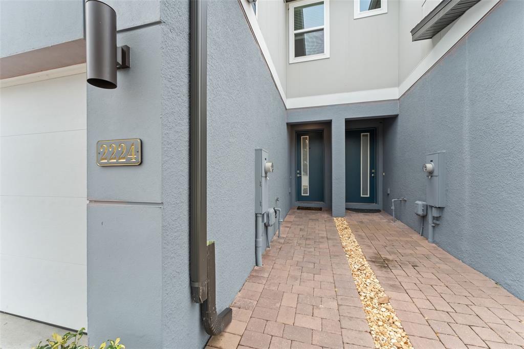 2224 Shadowland Loop Winter Park, FL 32792 - Photo 2 of 42