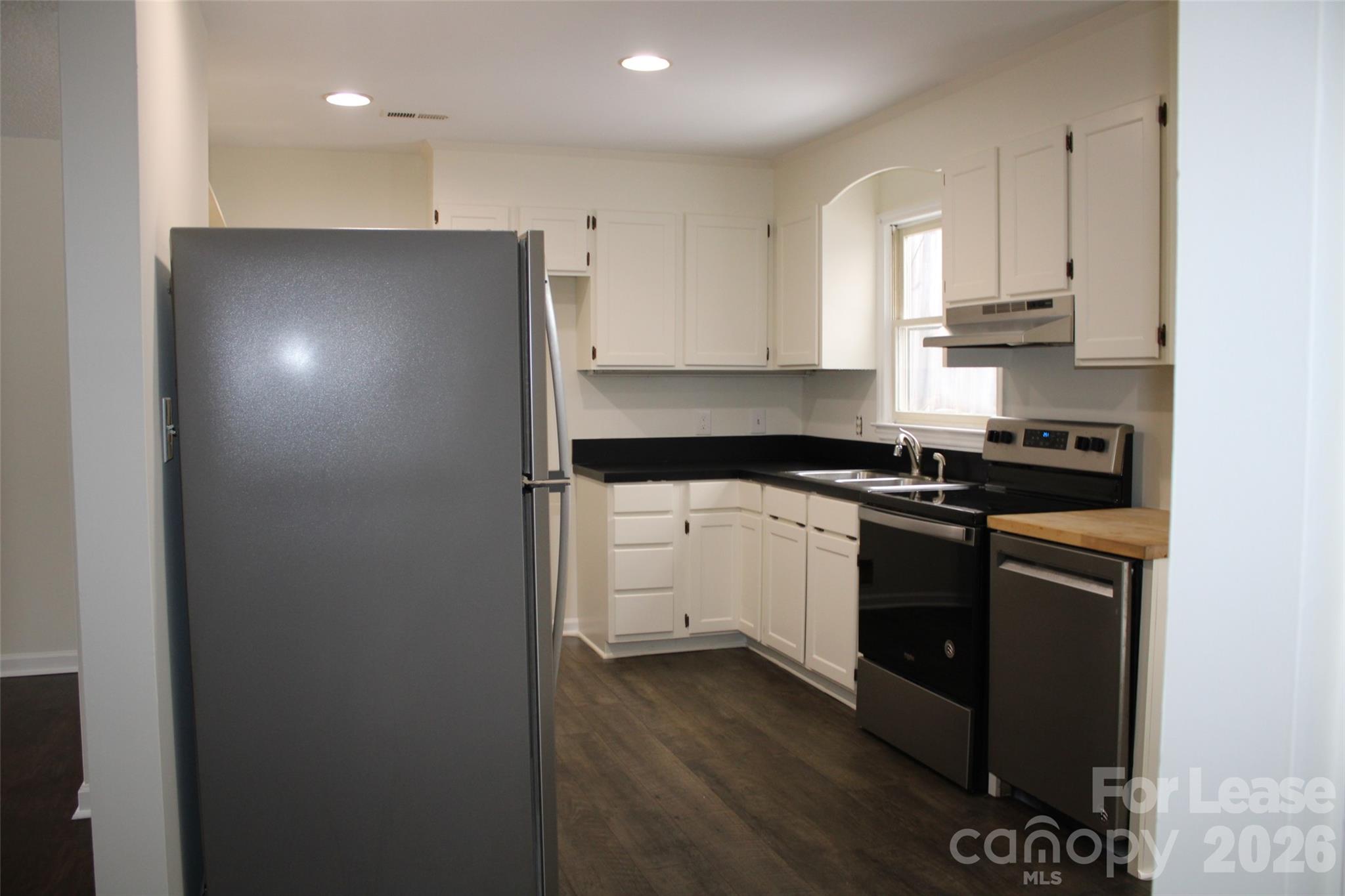 428 Beaty Street Davidson, NC 28036 - Photo 6 of 25