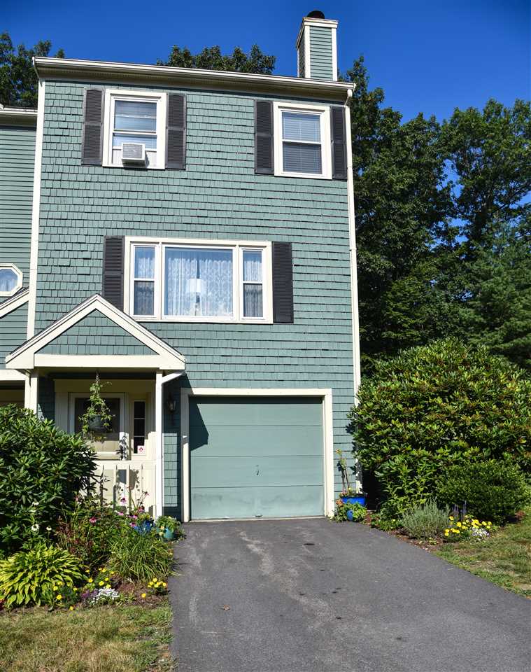9 Walnut Circle Merrimack, NH 03054 - Photo 1 of 20 Gallery Image 1
