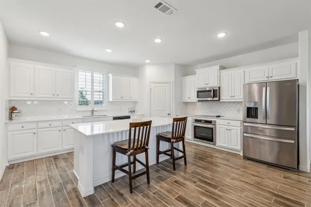 $479,900 | 2410 Black Jack Oak Road, Terrell, TX 75161