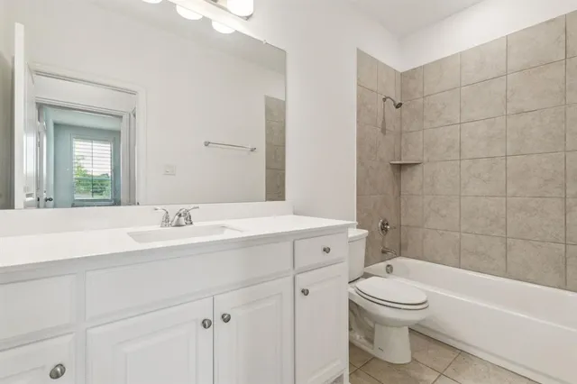 $479,900 | 2410 Black Jack Oak Road, Terrell, TX 75161