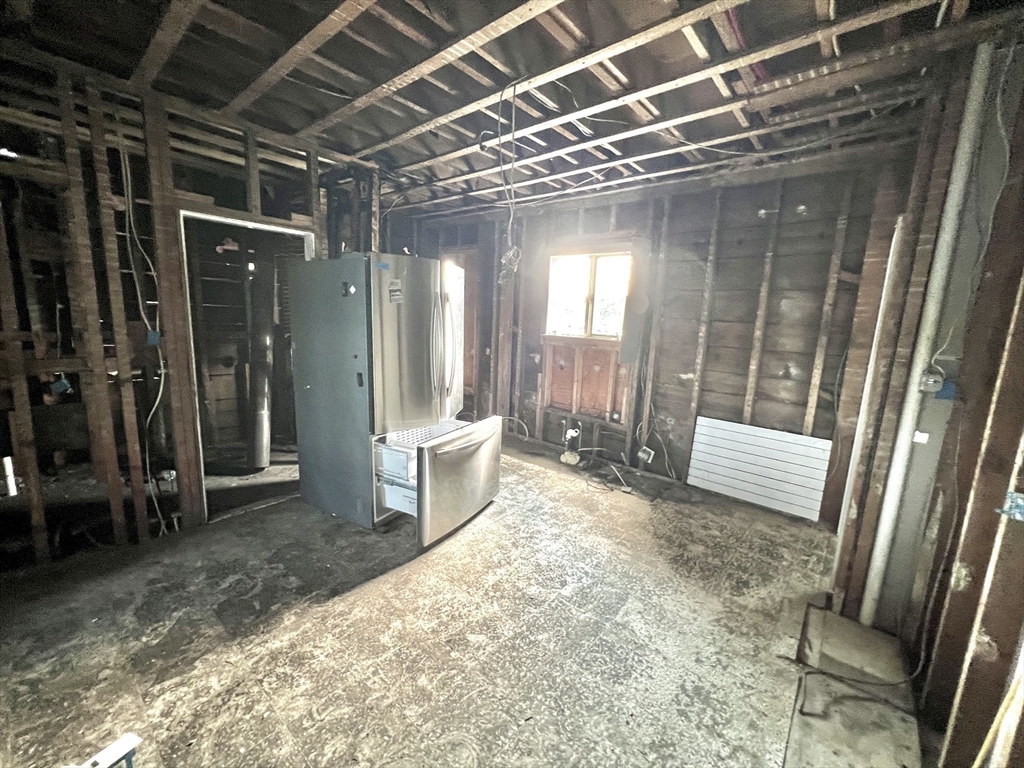 663 Riverside Avenue Haverhill, MA 01830 - Photo 11 of 42 Gallery Image 11