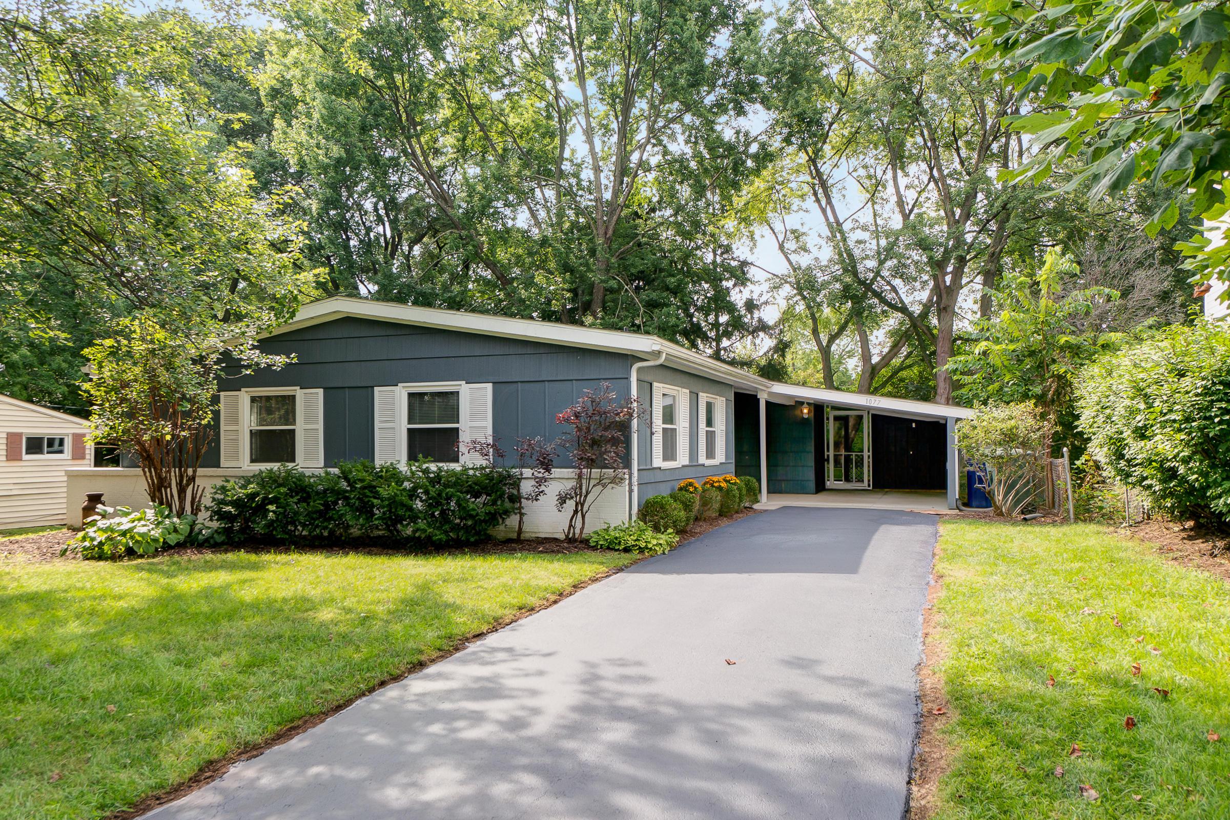 1077 Caniff Road Columbus, OH 43221 - Photo 1 of 30 Gallery Image 1