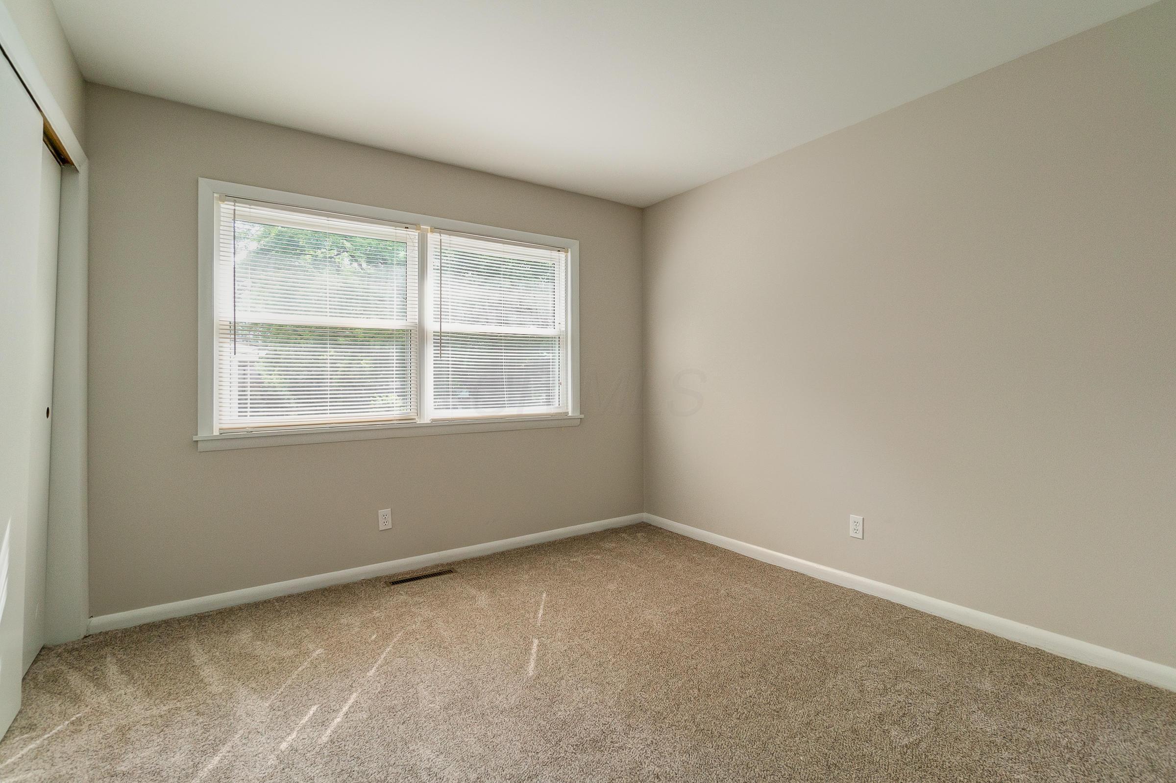 1077 Caniff Road Columbus, OH 43221 - Photo 24 of 30 Gallery Image 24