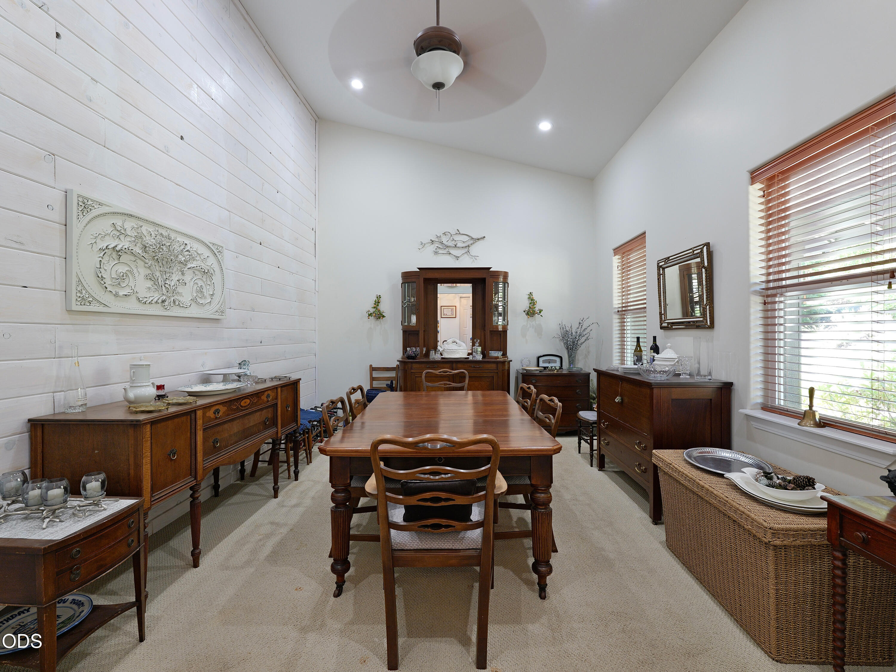 2089 Riley Road Eagle Point, OR 97524 - Photo 11 of 64 Gallery Image 11
