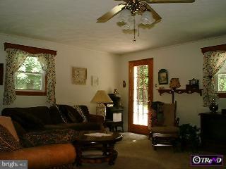 918 Union Meeting Road Blue Bell, PA 19422 - Photo 4 of 6 Gallery Image 4