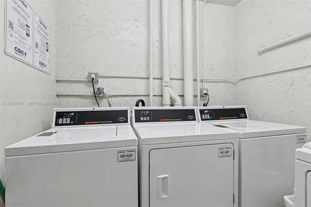 $2,000 | 4675 West 18th Court, Unit 701, Hialeah, FL 33012