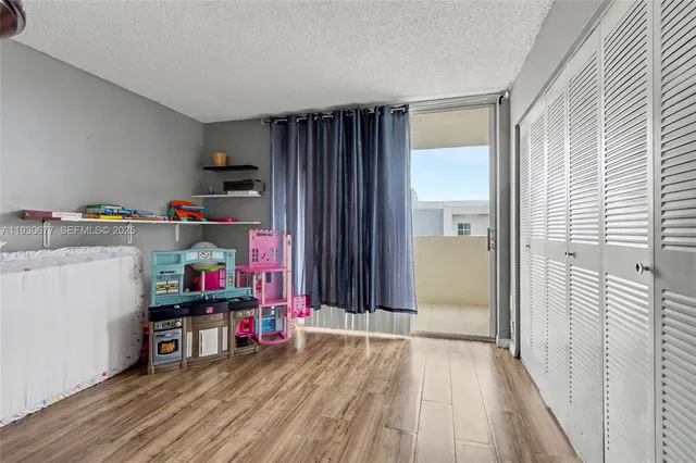 $2,000 | 4675 West 18th Court, Unit 701, Hialeah, FL 33012