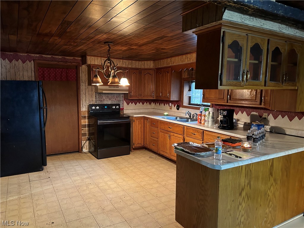 12895 Robins Road Senecaville, OH 43780 - Photo 8 of 20 Kitchen