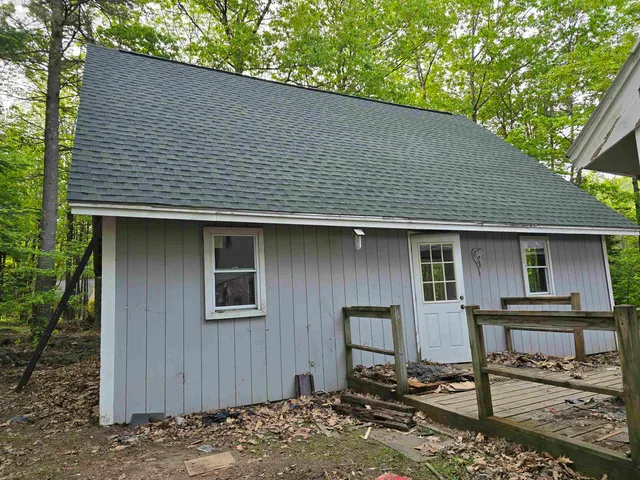 $290,000 | 91 Chalk Pond Road, Newbury, NH 03255