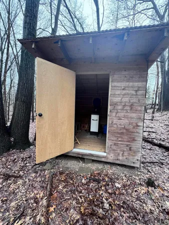 $131,000 | 95085 70th Street, Benton Harbor, MI 49022