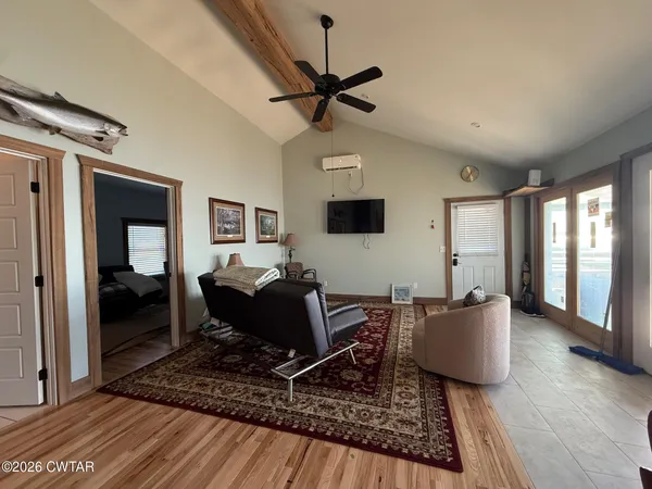 $479,900 | 364 East Lakeview Drive, Hornbeak, TN 38232