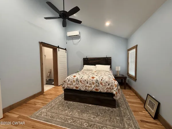 $479,900 | 364 East Lakeview Drive, Hornbeak, TN 38232