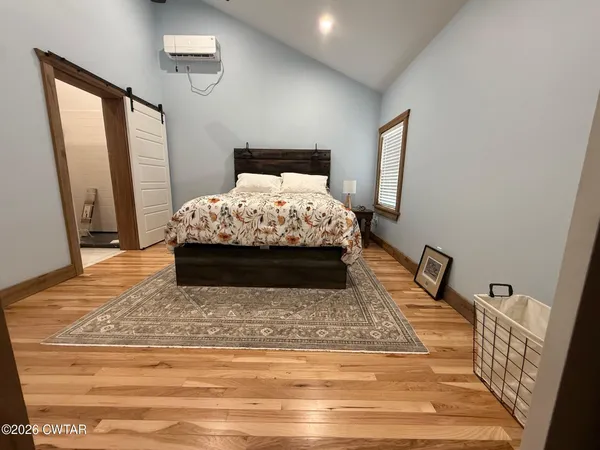 $479,900 | 364 East Lakeview Drive, Hornbeak, TN 38232
