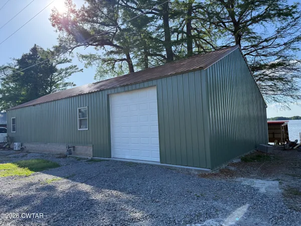 $479,900 | 364 East Lakeview Drive, Hornbeak, TN 38232