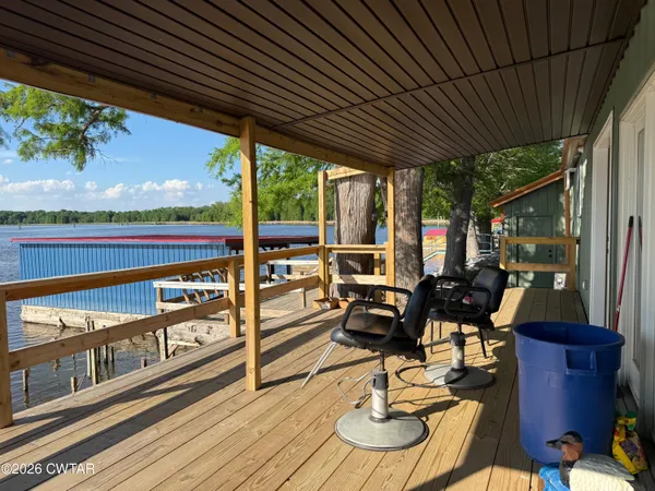 $479,900 | 364 East Lakeview Drive, Hornbeak, TN 38232
