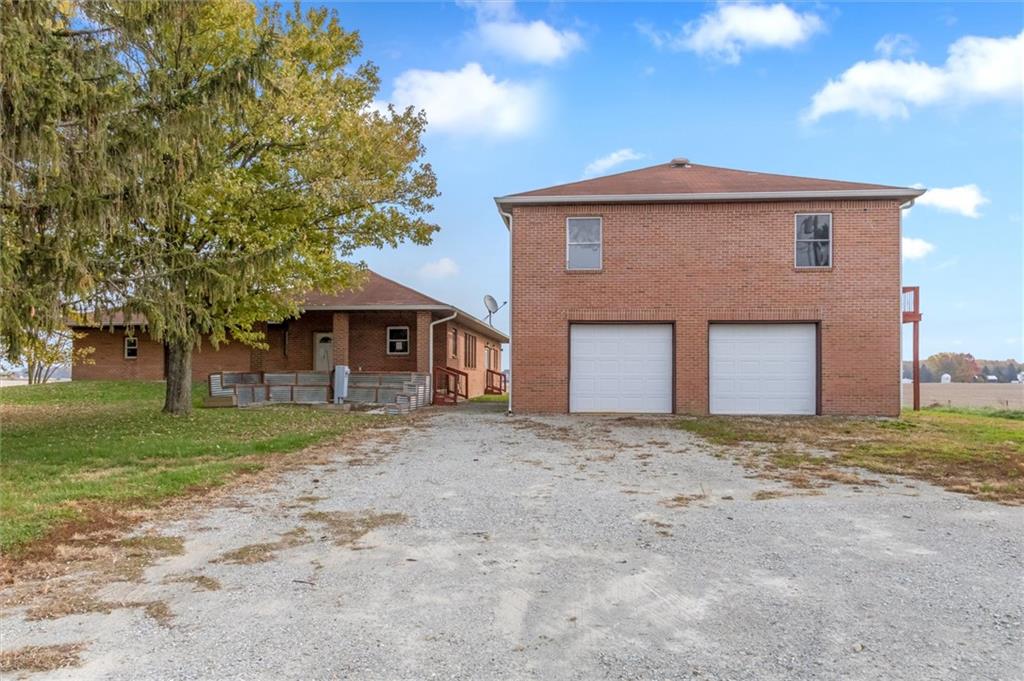 28295 North Whistler Road Atlanta, IN 46031 - Photo 2 of 24